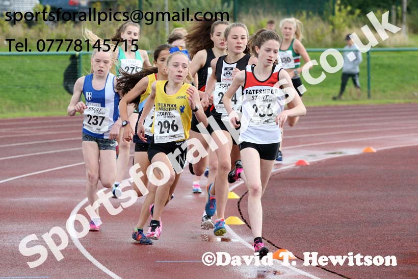 Girls under-15s 1500 metres, Northern Under-17s/U-15s and U13s Champs, Leigh Sports Village, Leigh. Photo: David T. Hewitson/Sports for All Pics